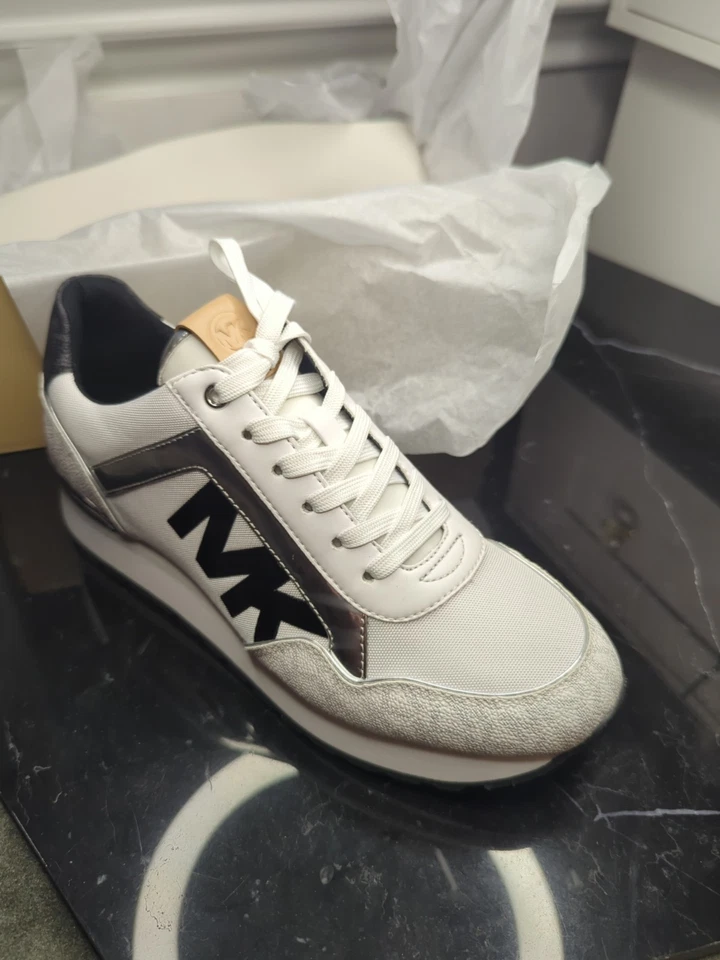 Michael Kors Maddy Trainer Tech Canvas. Nuevo con caja. Foto 3 de 4