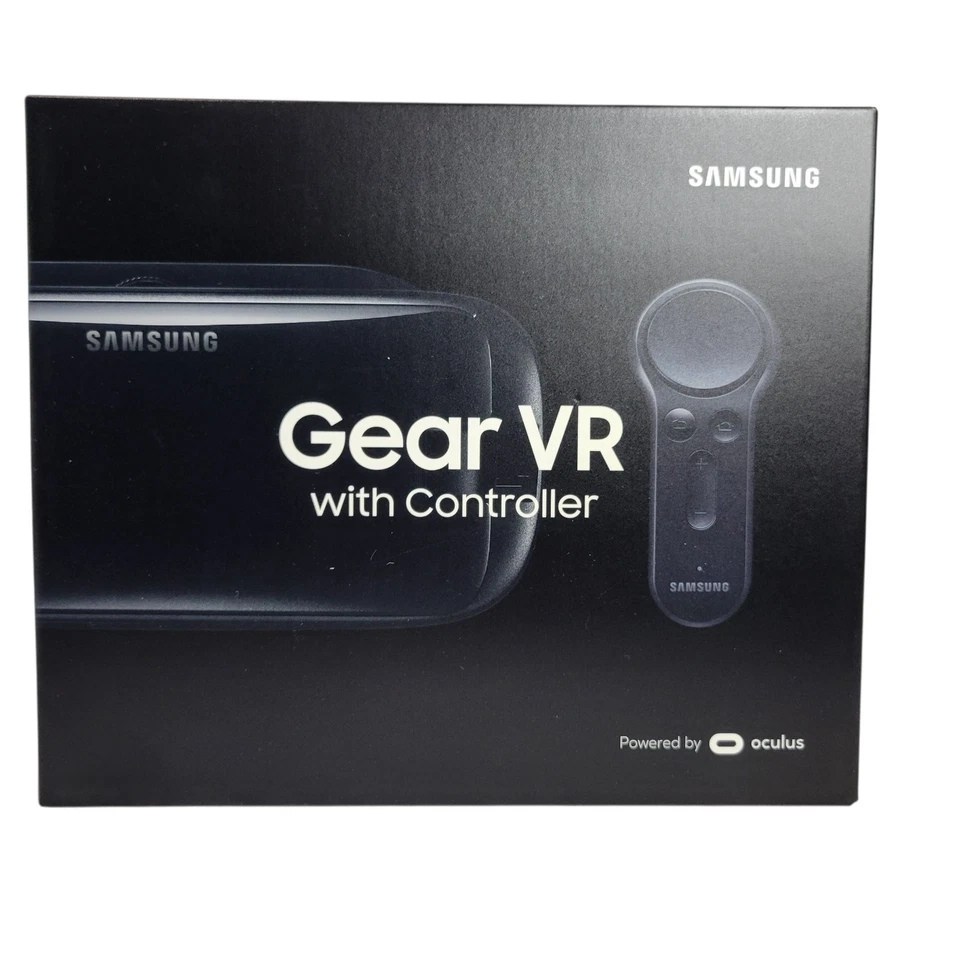 Samsung Gear VR Headset for Phone Powered by Oculus with Controller SM-R324 - Image 2 of 4