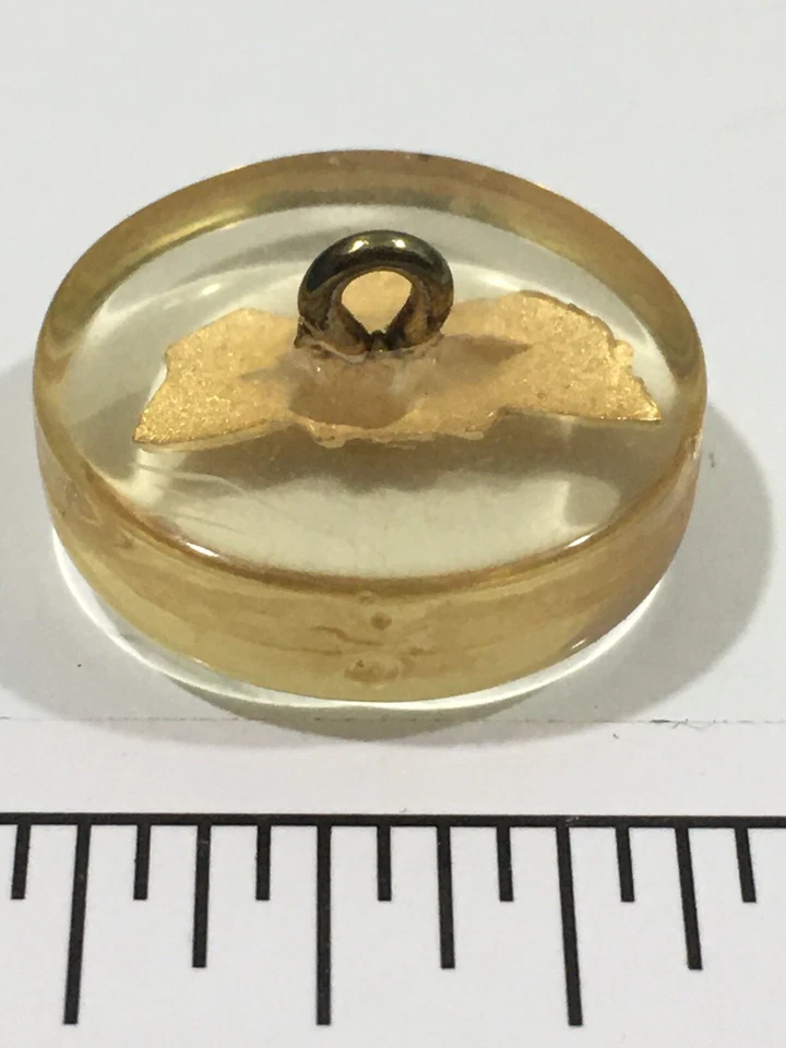 Rena Lange Designer Gold Metal Bee Coat 3/4” Round Acrylic Button Vintage SJ6 - Image 3 of 4
