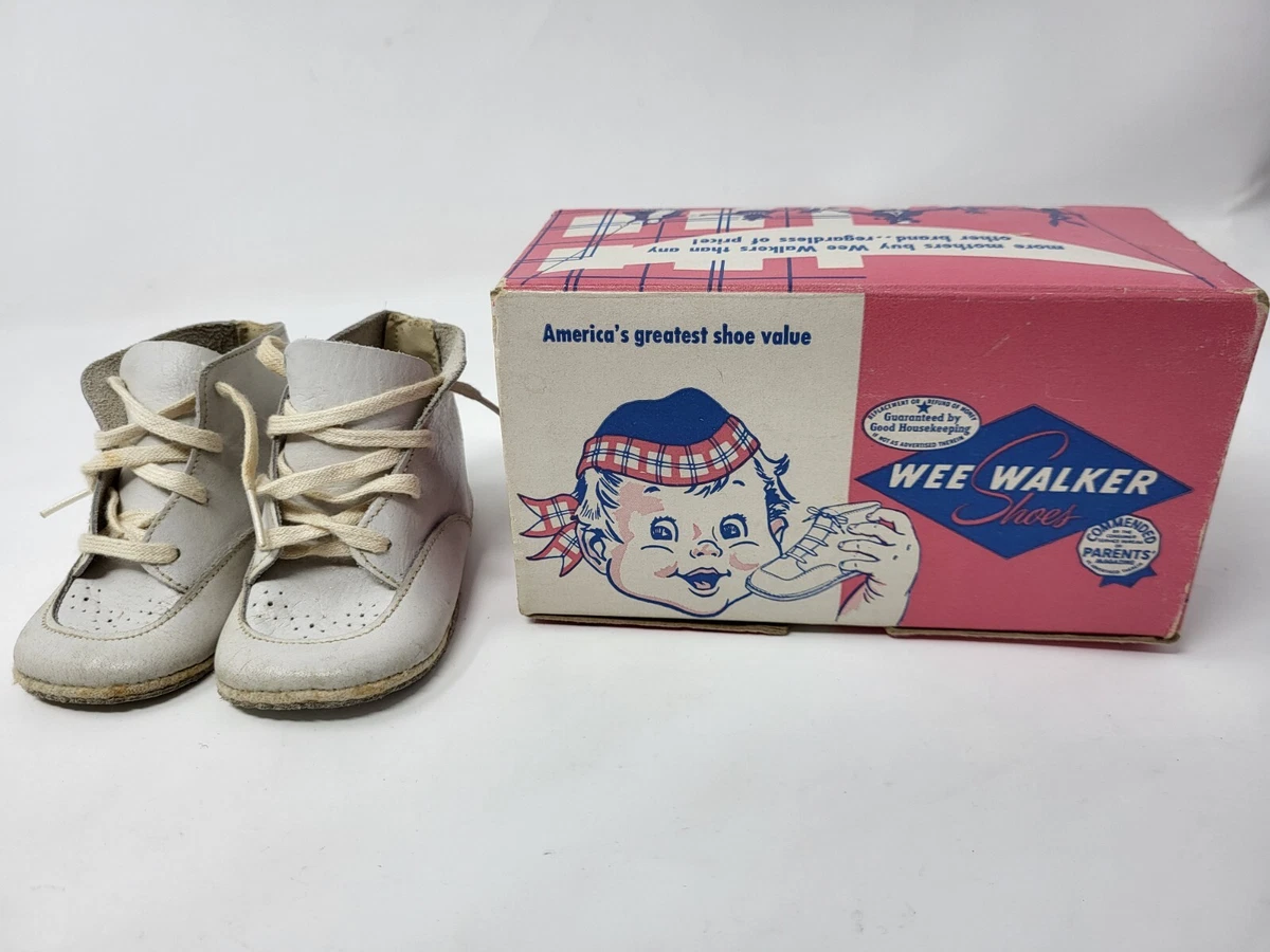 Vintage 1950 s Pair of White Shoes Child Baby Wee Walker with Original Box