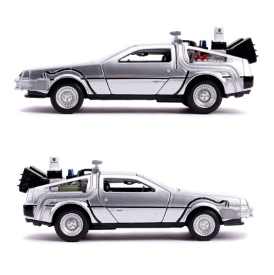 Jad30541 - Car of Film Back to The Future II DeLorean DMC 12 for