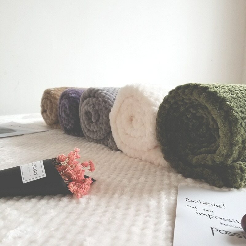Flannel Sofa Office Blanket Towel Travel Fleece Portable Travel Cover Blanket Kupowanie bomb, najnowsza praca