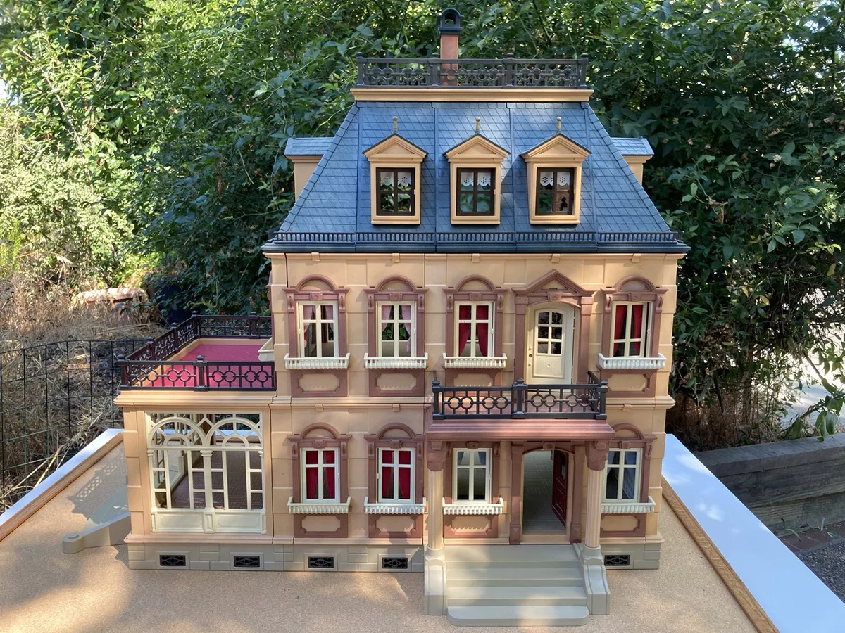 Beautiful Vintage Dollhouse, Playmobil Victorian Mansion 5300 