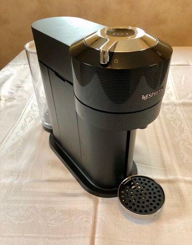 Nespresso Vertuo Next by Breville 