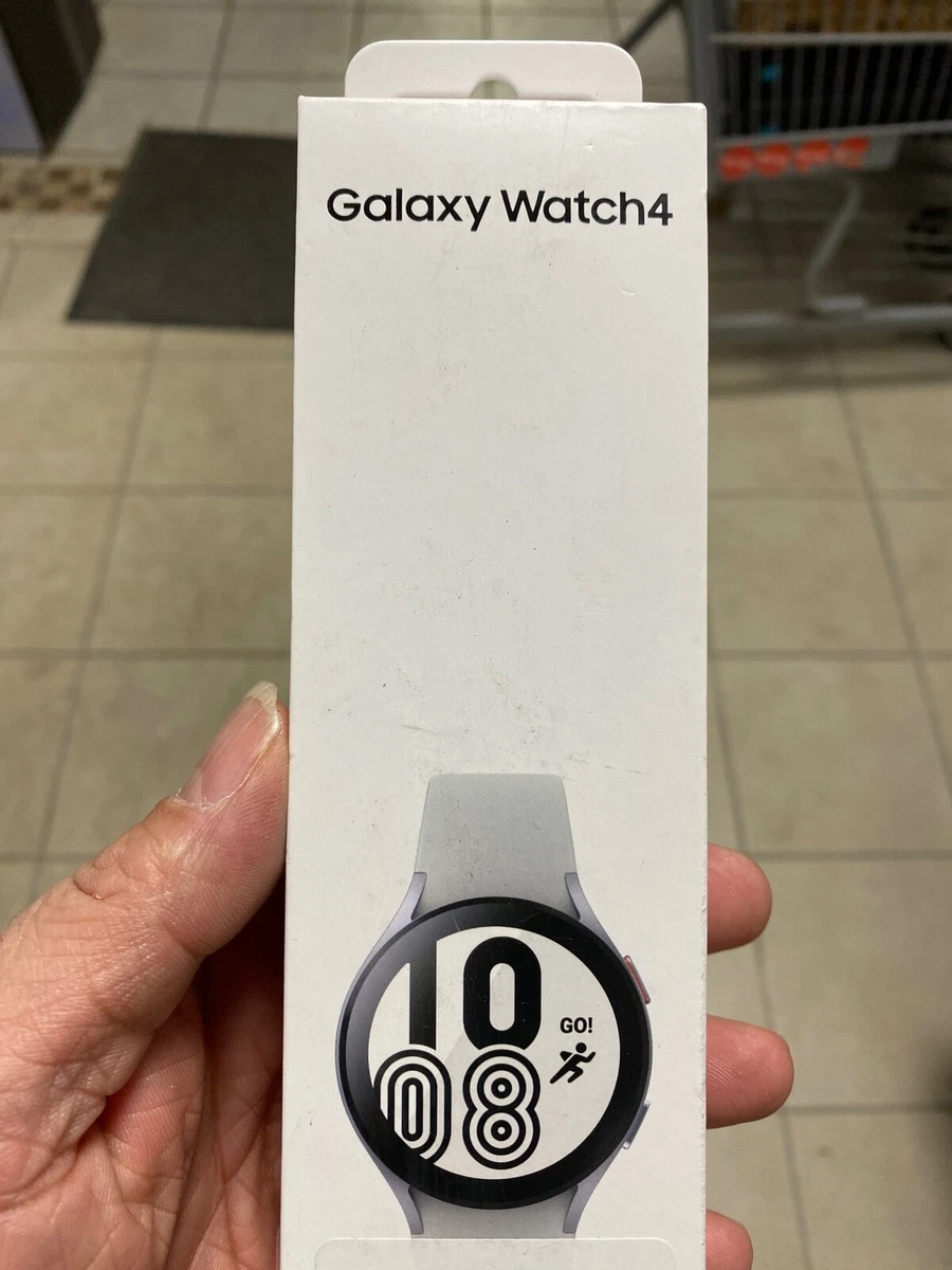 BRAND NEW Samsung Galaxy Watch4 44mm Aluminium Silver Smart Watch