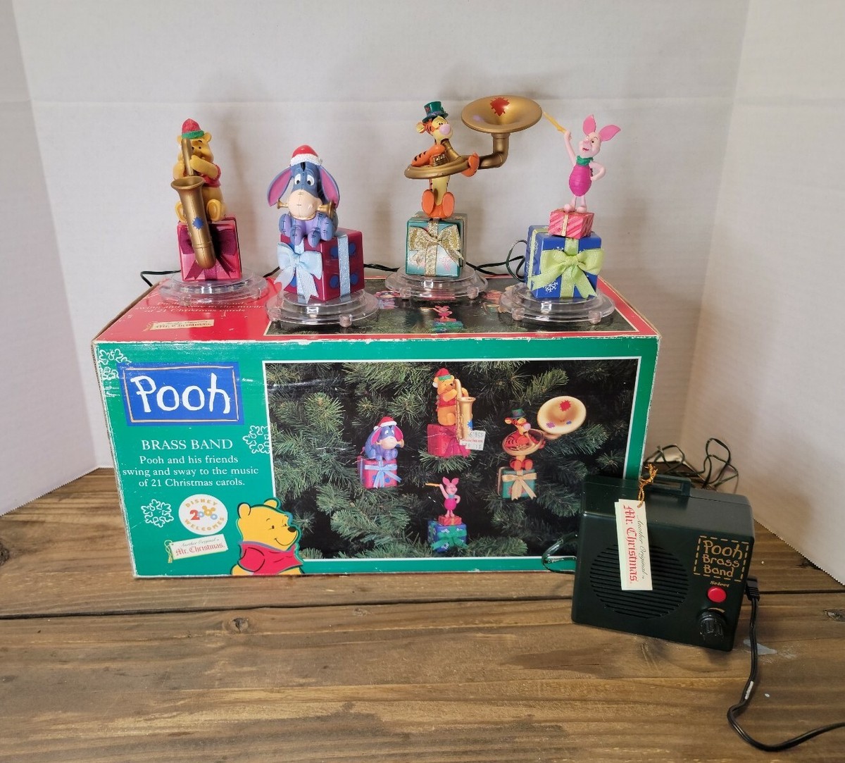 Vintage Mr Christmas Animated Pooh Tigger Piglet Eeyore Brass Band