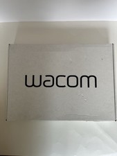 Wacom UPTH660 Graphics Tablet with Pen and Ca...