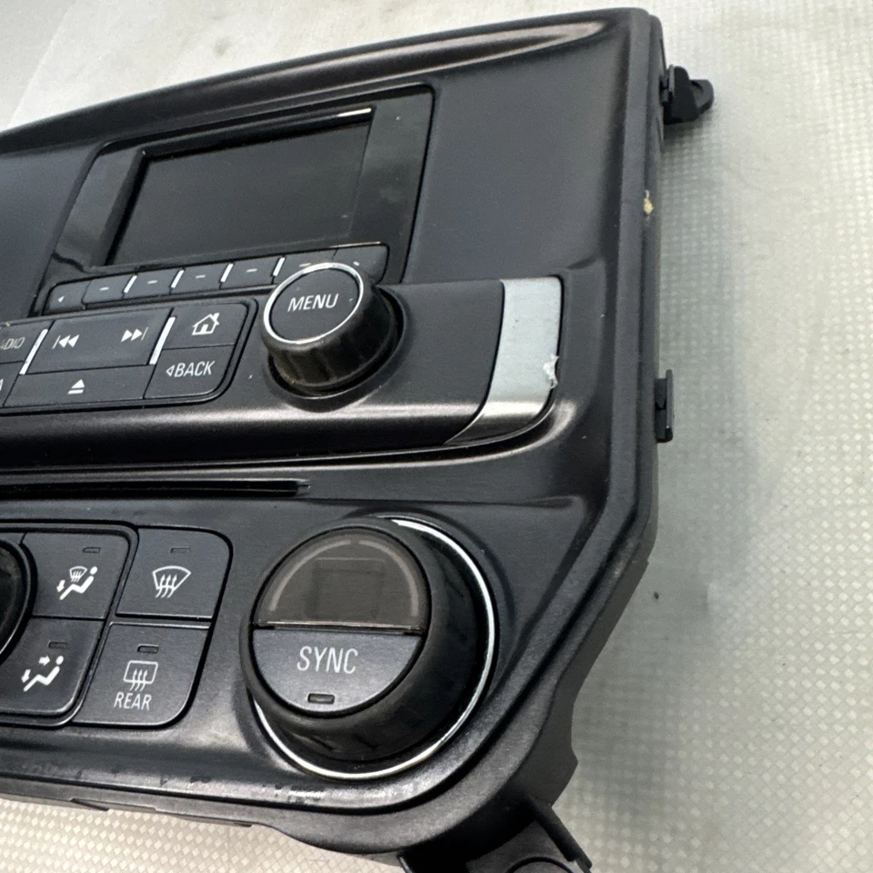14-16 Chevy Silverado GMC Sierra Radio Screen Climate Control W/ Bezel OEM - Изображение 4 из 4