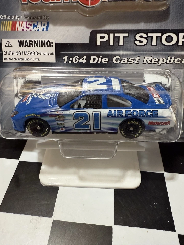 Ken Schrader #21 Air Force Team Caliber 2006 1/64 Nascar Diecast - Image 2 of 4