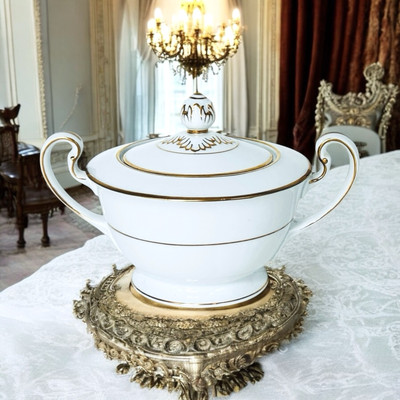 Noritake Nippon Toki Kaisha N1595 White Gold Trim Porcelain Sugar Bowl & Lid NEW