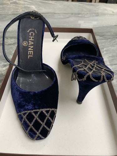 Chanel Midnight Blue Velvet Slingback Shoes Excellent Cond Size 39 Worn Once