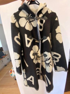 Alba Rosa  Blanket Coat Hibiscus Foodie Free Size