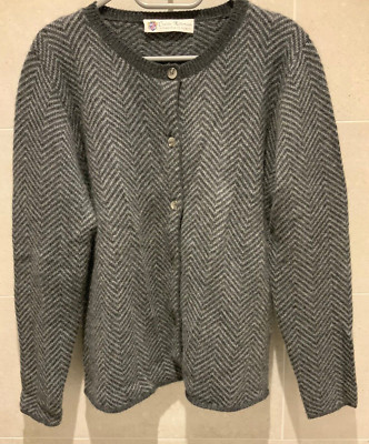 Edle Strickjacke Fischgrätenmuster 100 % Kaschmir  Charles Robertson Größe 44