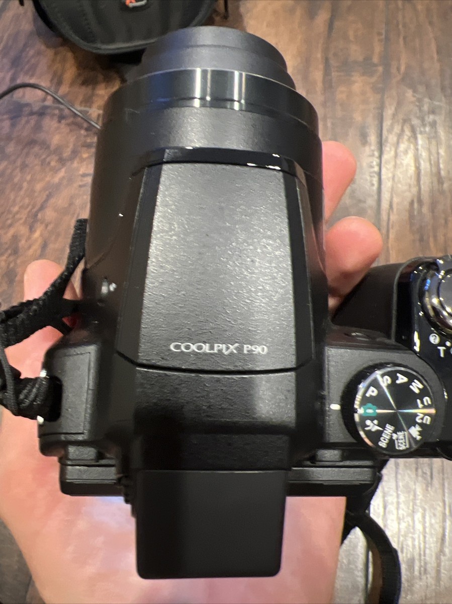 Nikon Coolpix P90 Equipped With 24X Zoom Lens Compact Nikon Coolpix P90 Equipped With 24X Zoom Lens Compact