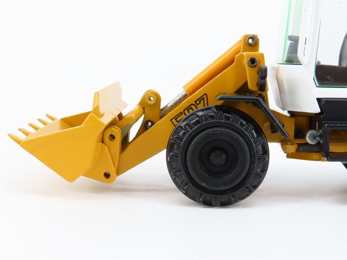 Liebherr ミニカー コンテナ付き 1/50 Amazon.com: Siku 3561, Liebherr L 556 Wheel Loader, 1:50