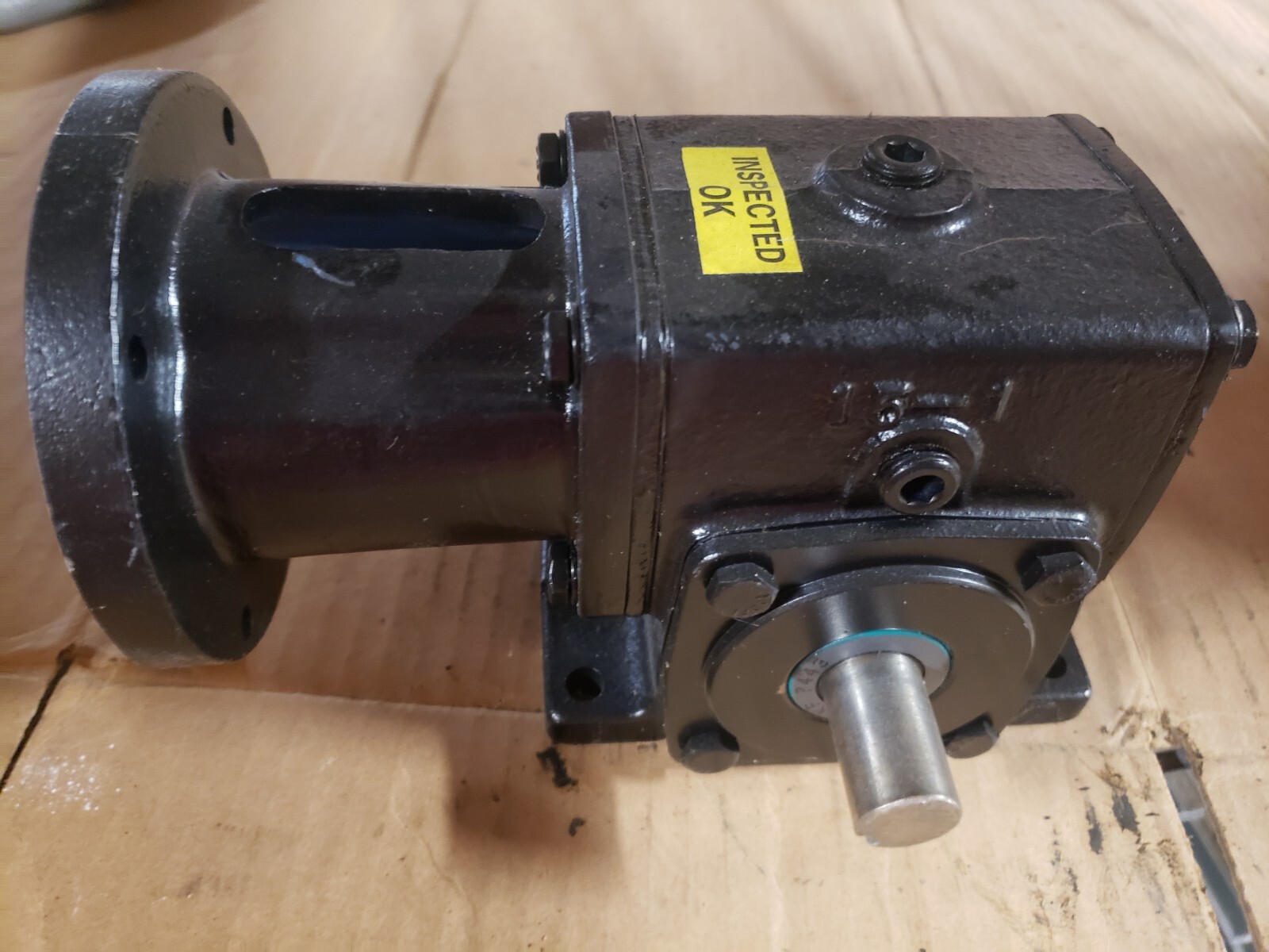 Cone Drive MH015A123-2.   Gear Reducer