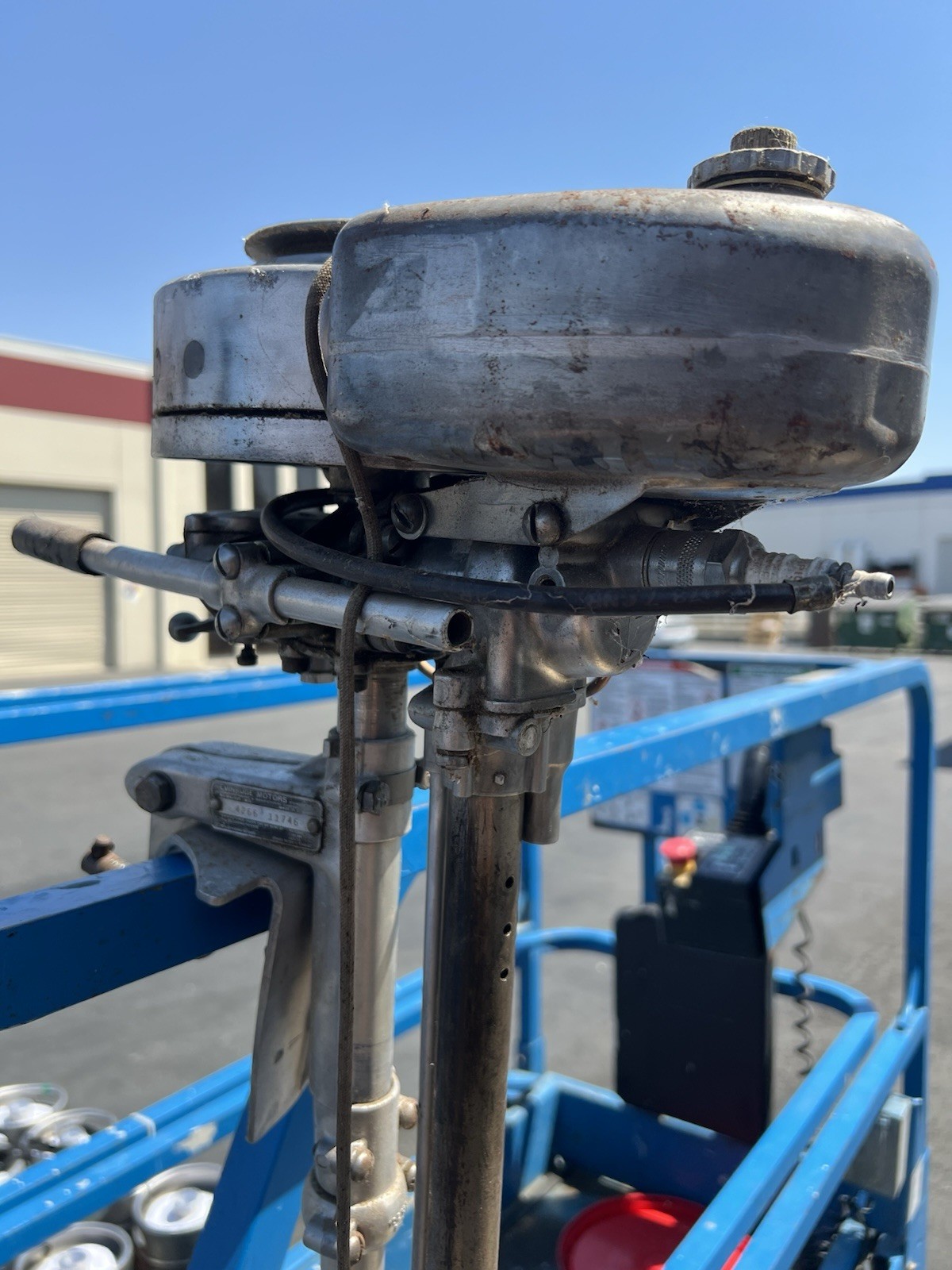 EVINRUDE ELTO Outboard Boat Motor - Small And Untouched Or Messed With