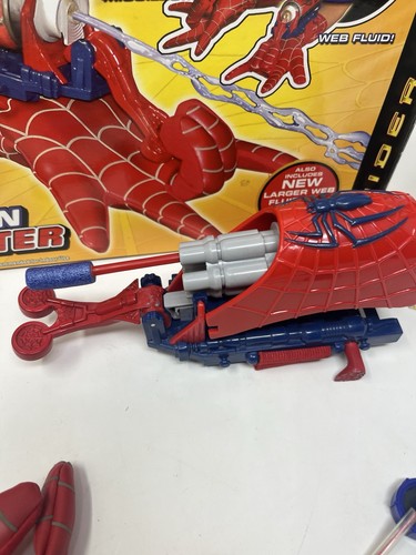 Toy Biz Spider-Man 2 Triple Web Action Blaster 2004 - Foto 3 di 11