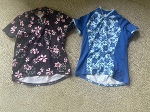 Lot Of 2 Women’s Short sleeve Bike Jerseys (She Beest And Canari.  Med.