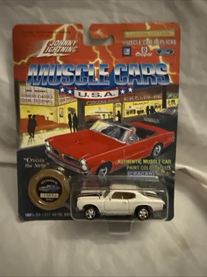 Johnny Lightning Muscle Cars USA 1970 Chevelle SS White Series 3 #12502 Unopened