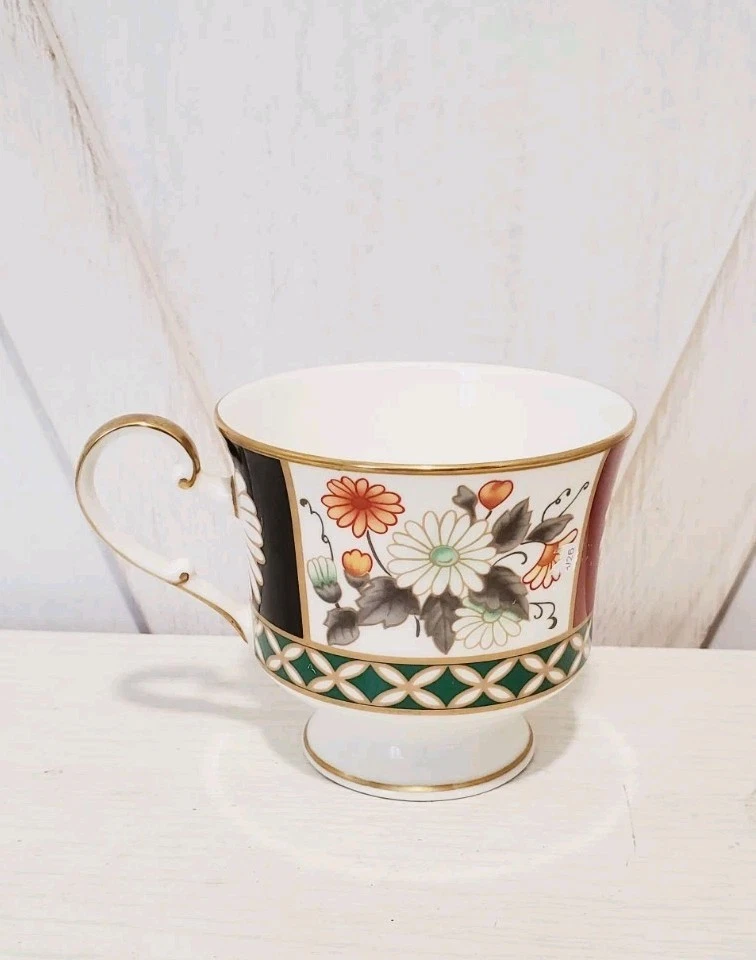 Vintage Mikasa Shogun Bone China Teacup With Gold Accent A6851 - Image 3 of 4
