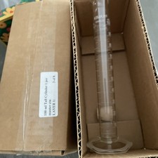 Lot 2 Kimble Kimax tempered glass, 100 ml graduated cylinder.