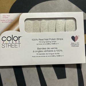  COLOR STREET NAIL POLISH STRIPS- HOME SLEET HOME