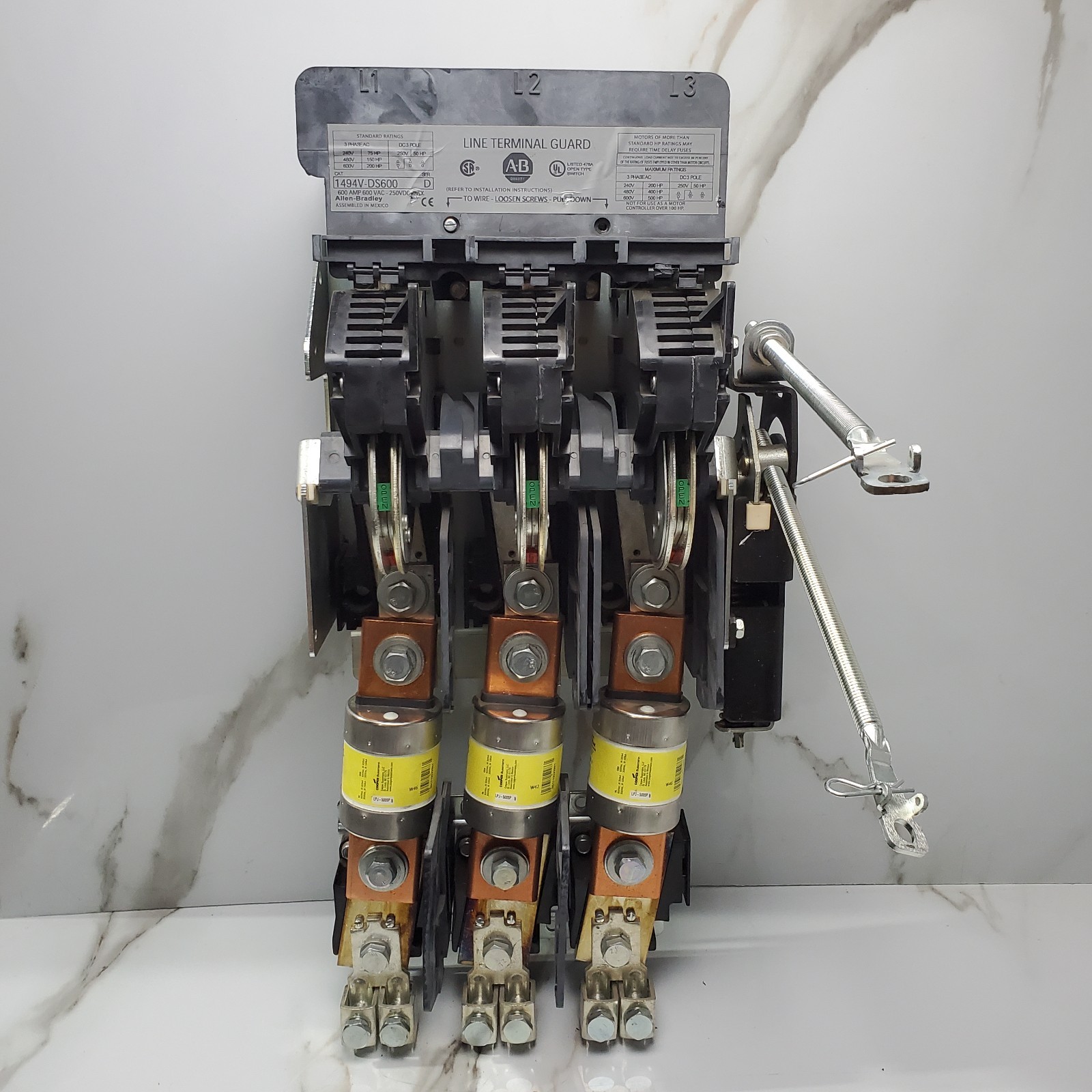 Allen-Bradley 1494V-DS600 Ser D 600 A Disconnect + FS600 Block + 3 LPJ-500SP