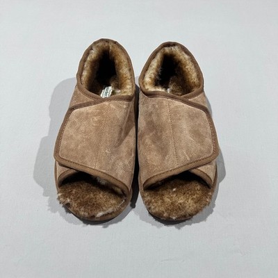 HAMMACHER Schlemmer Open Toe Men\'s Sandals Sheepskin Size 10.5 Hammacher Schlemmer The Gentlemen main image 2