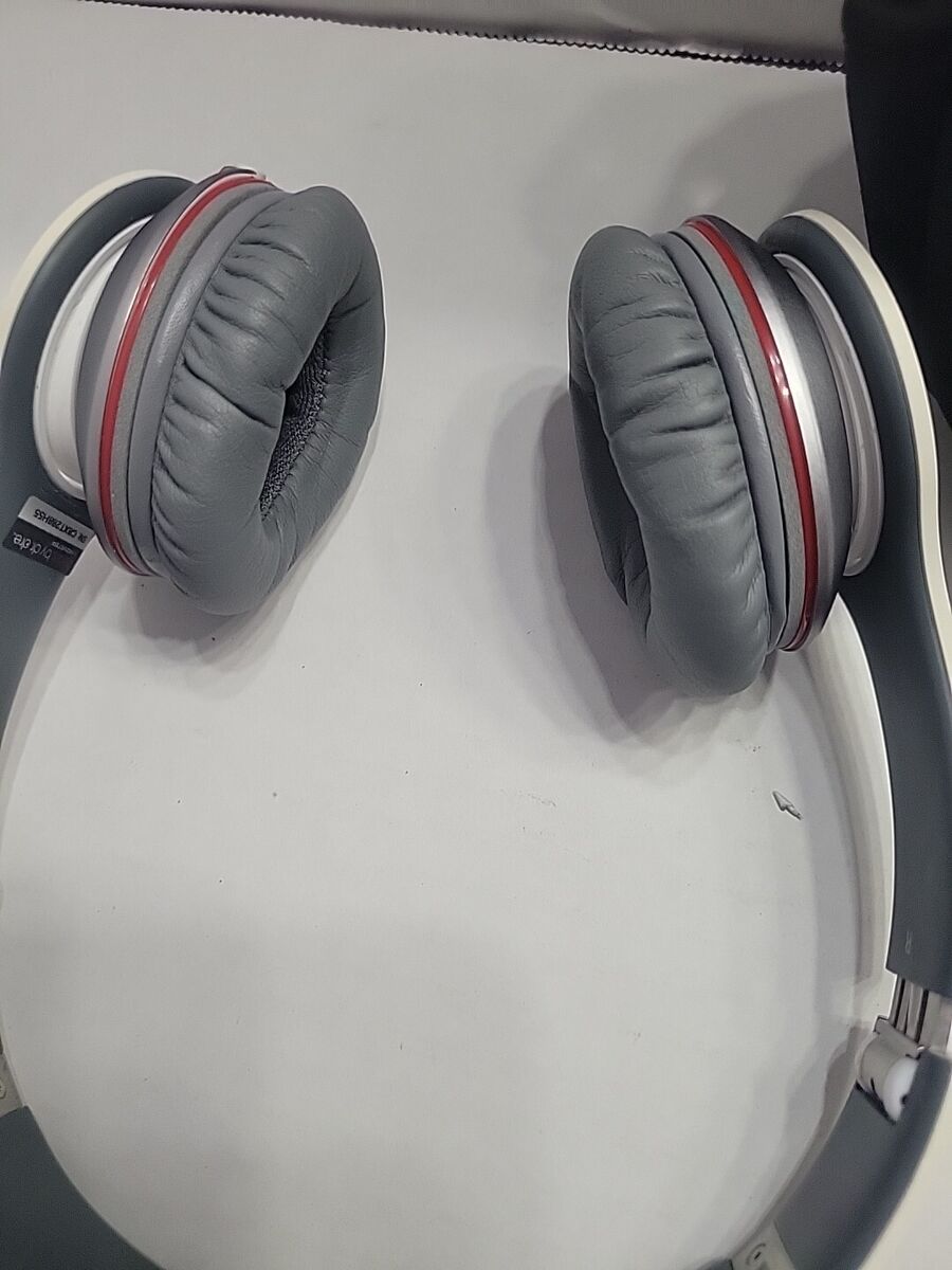 Beats by Dre Monster Solo HD Wired On-Ear Headphones | White Beats by Dre Monster Solo HD Wired On-Ear Headphones | White