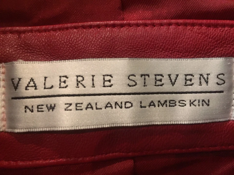 Abrigo de Colección Valerie Stevens Para Mujer Nueva Zelanda Piel de Cordero Rojo Cinturón Talla 8 Foto 2 de 4