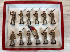 CBG Mignot Canadian Soldiers Parade Marching Infantry Canadiens au d fil Set