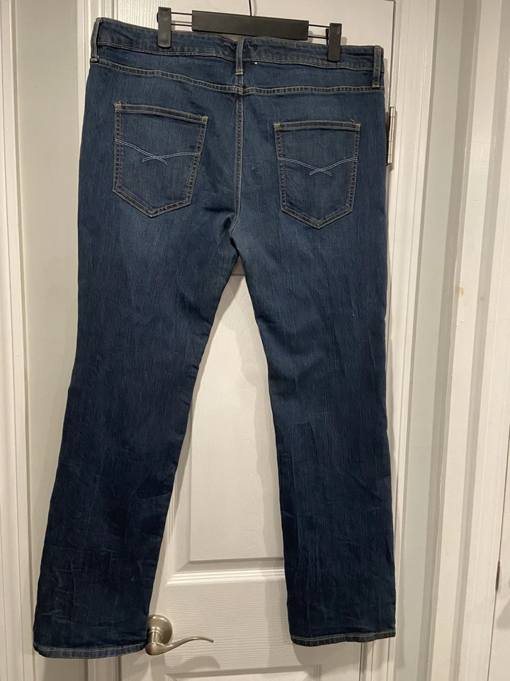Eddie Bauer Size 16 Dark Wash Stretch Cotton Straight Leg Mid Rise Denim Jeans - Image 3 of 4