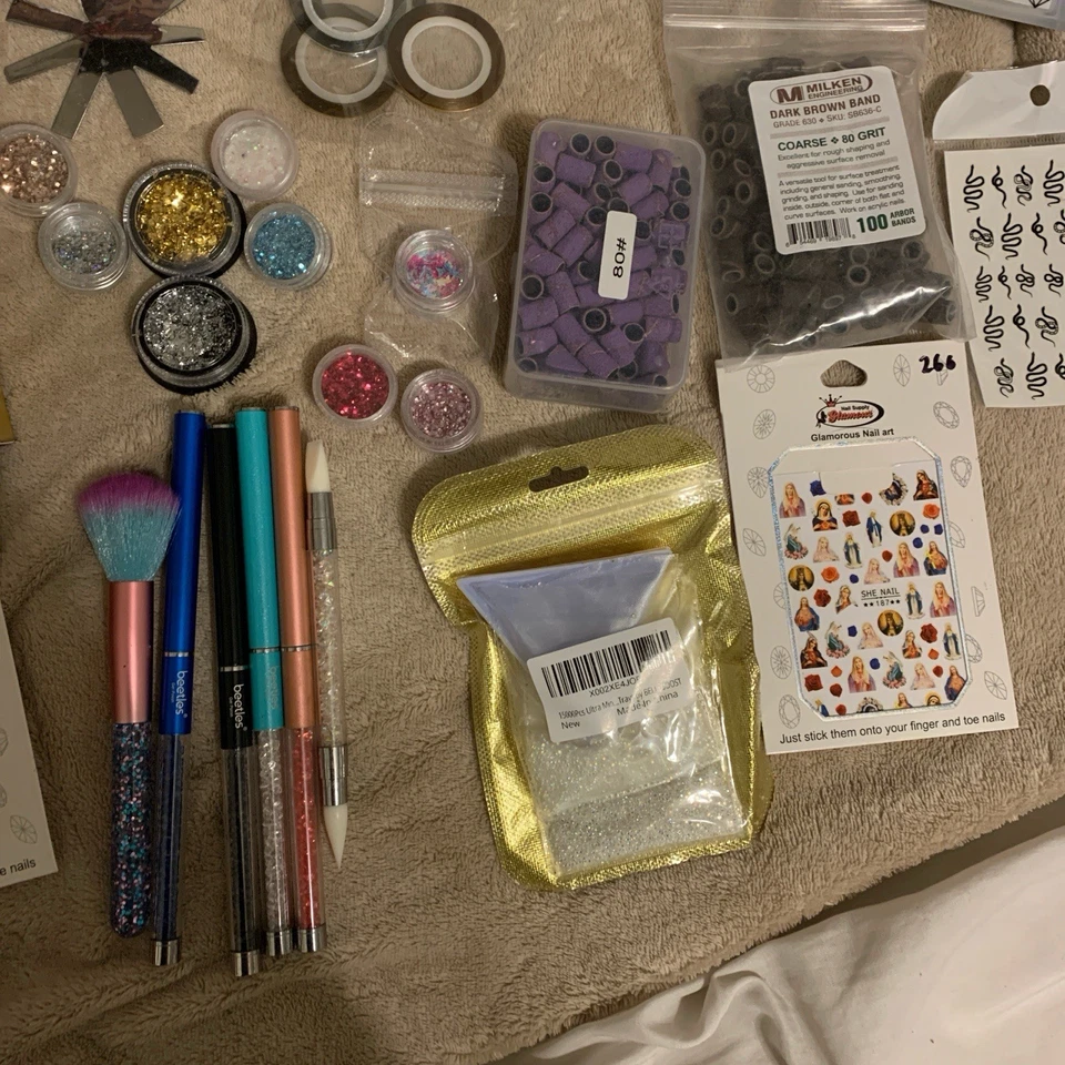 Paquete de suministro de uñas Foto 3 de 4