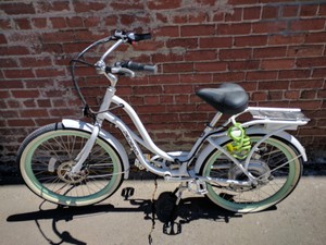 PEDEGO-ELECTRIC-COMFORT-CRUISER-WOMENS-BICYCLE-BIKE-36V-10AH-WHITE