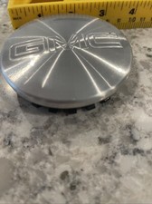 ORIGINAL OEM CENTER HUB CAP GMC 9595383