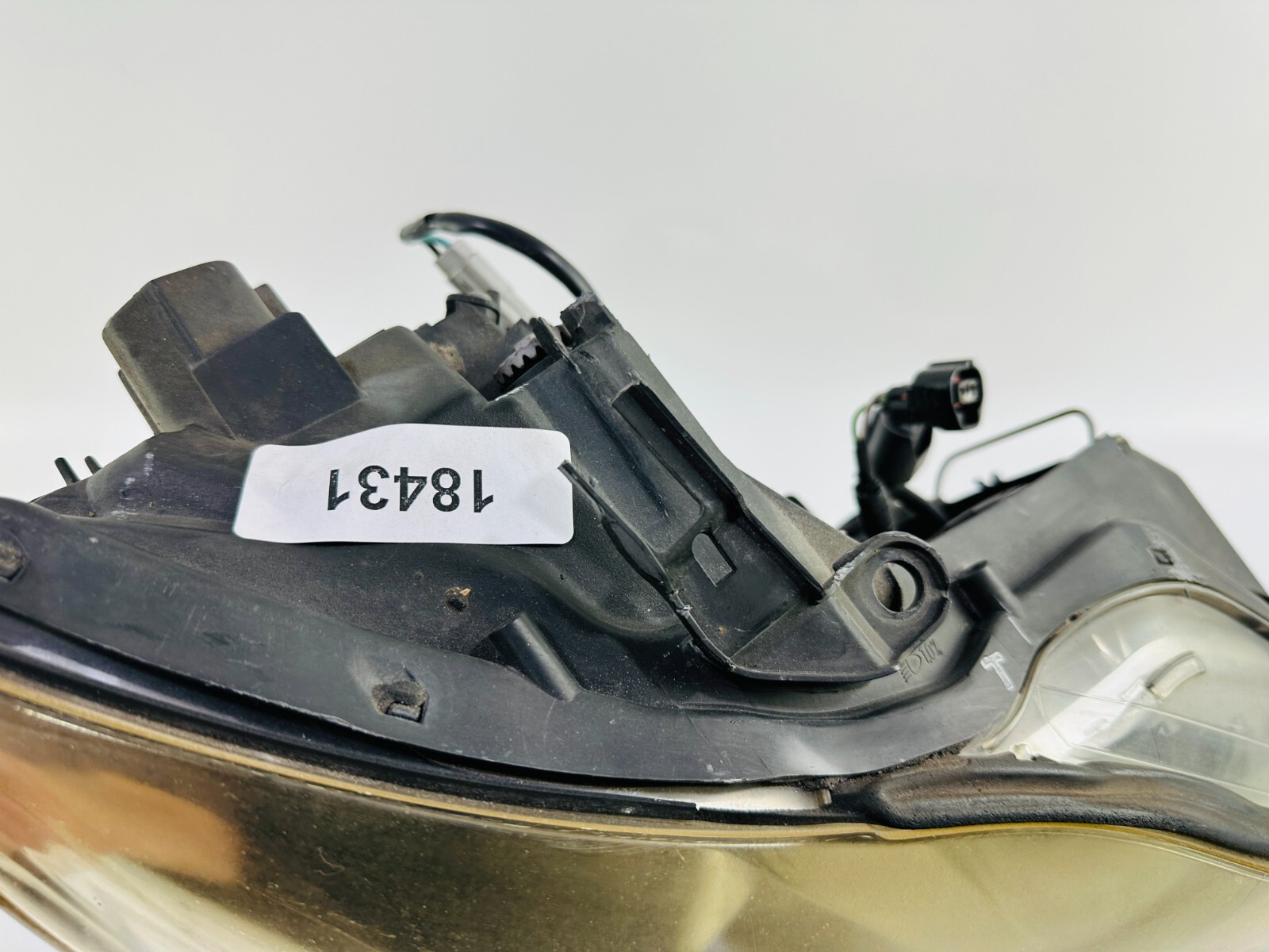 2006 2007 2008 2009 2010 Lexus IS250 IS350 Halogen Headlight Right