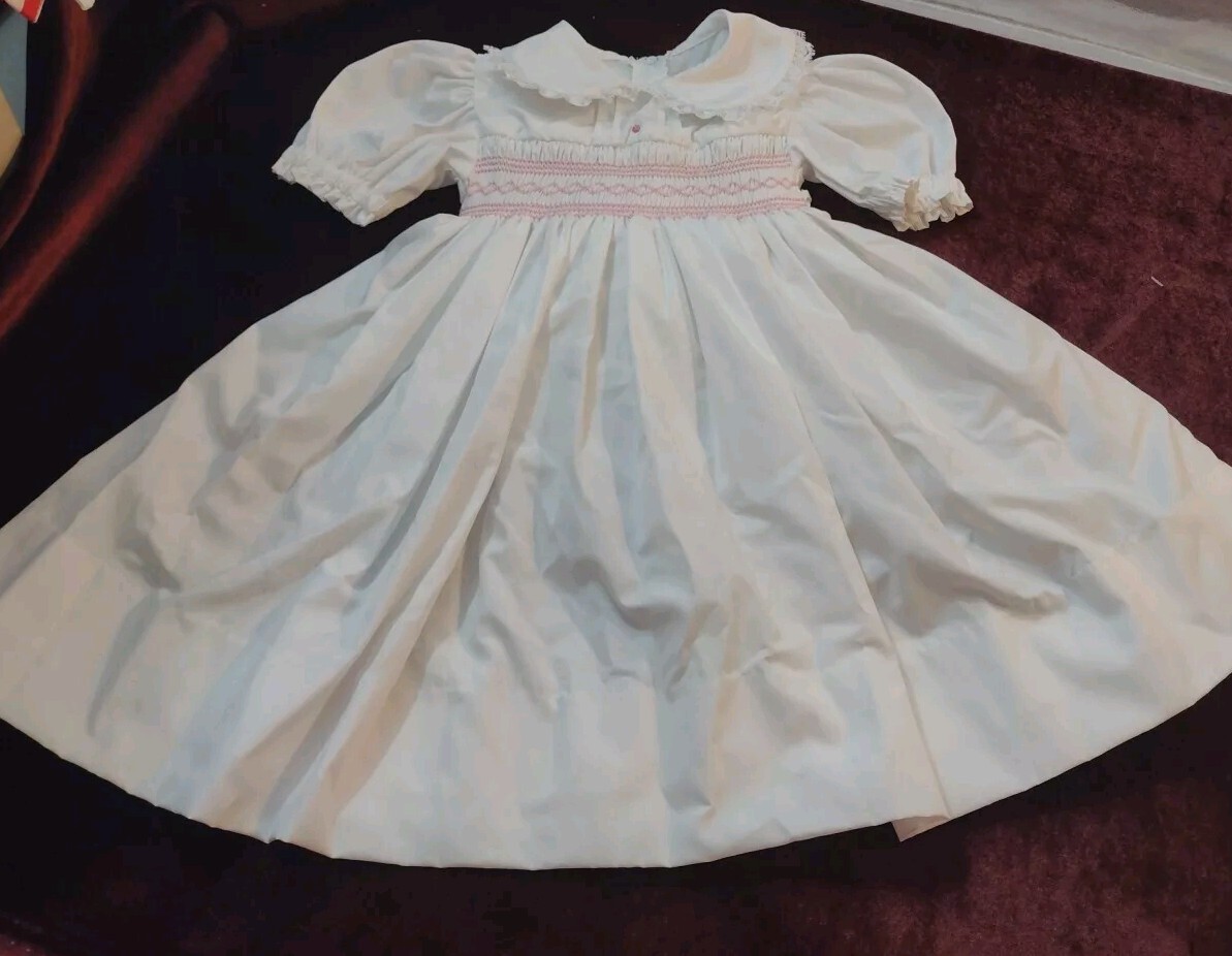 MAGNOLIA BABY - Ellens Spring Classics Smocked Set  - White