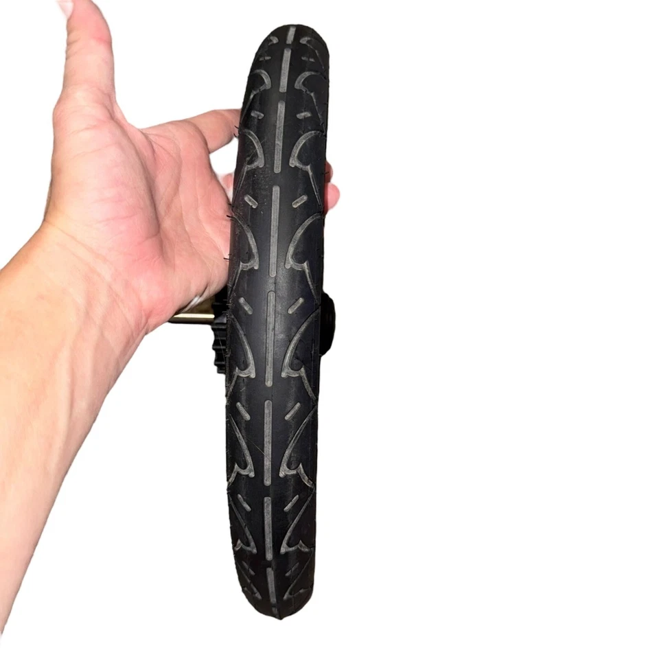 Cochecito Jogger Baby Trend JG99773 Range Millennium Rueda Trasera Derecha Repuesto Foto 4 de 4