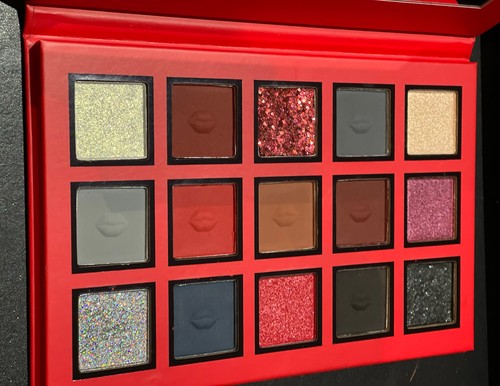 Spoiled Lips Cosmetics Butterfly Effect EYESHADOW PALETTE - Free Post β€οΈβπ₯π€β£οΈ - Picture 8 of 9