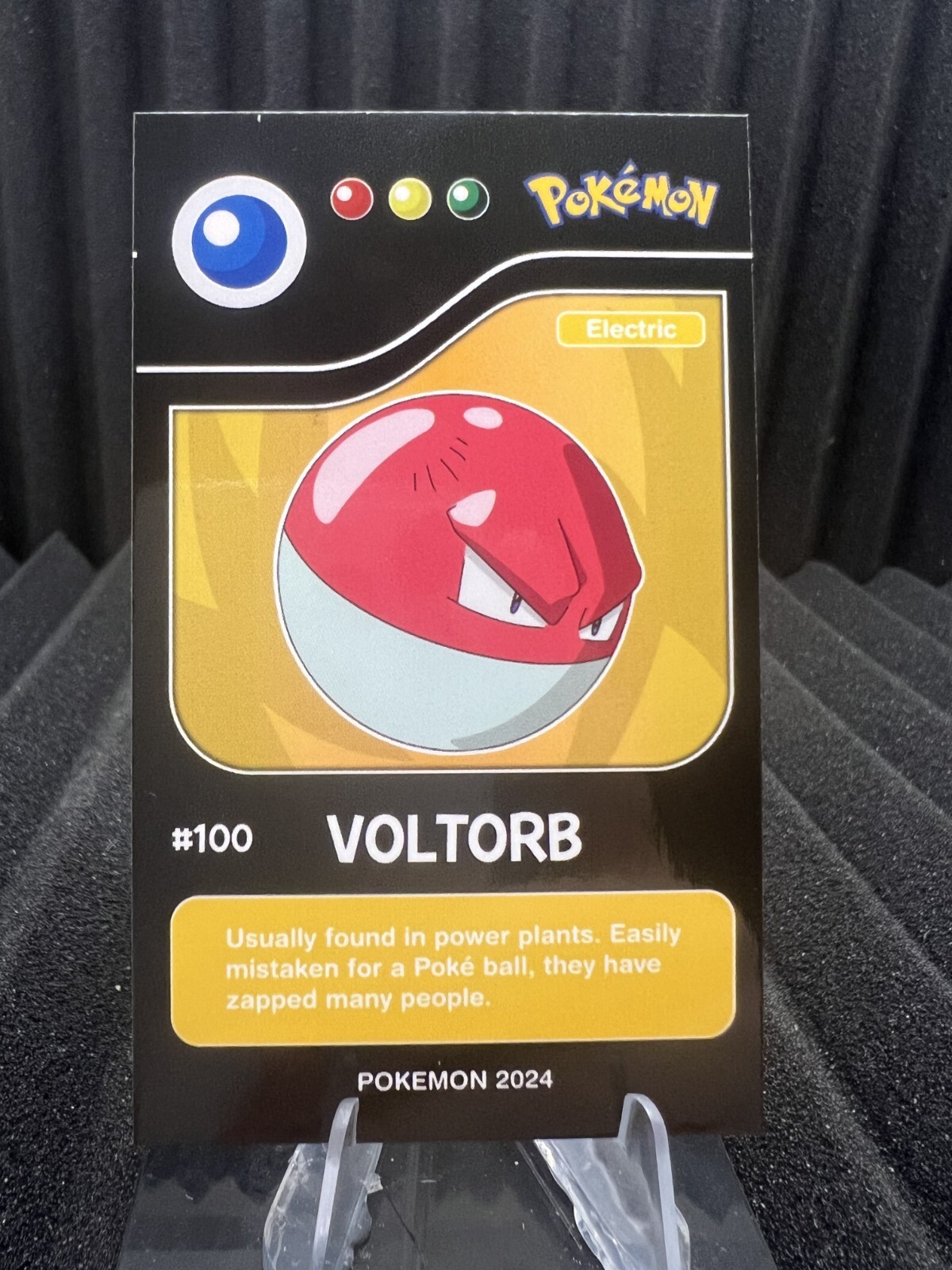 Voltorb #100 - Pokedex Black Kanto 2024 - Pokemon Card NM
