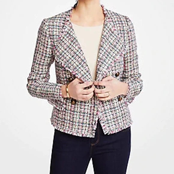 Ann Taylor Crop Jacket Blazer Size 2 Pastel Tweed Fringe Double Breasted Office
