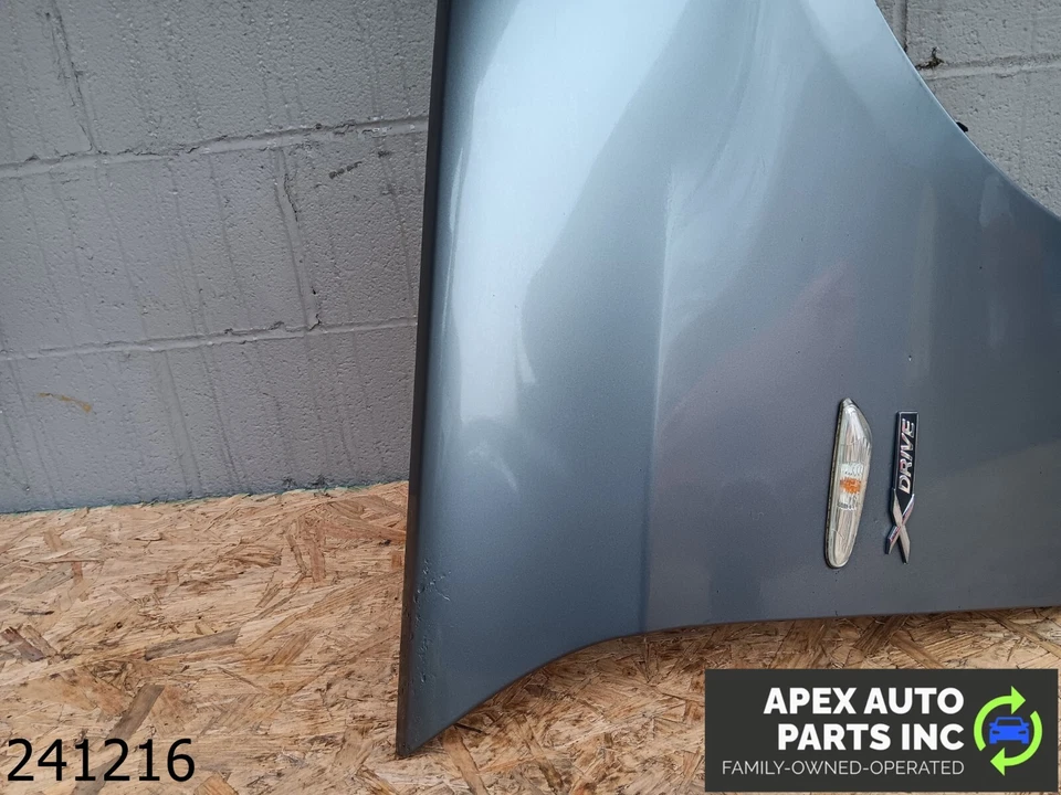 OEM 2006-2008 BMW 325i 3.0L RIGHT PASSENGER SIDE FENDER COVER PANEL Foto 4 de 4