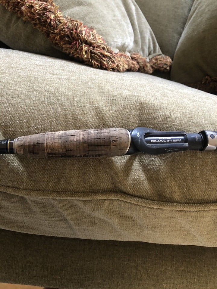 bass pro shops pro qualifier 7’6” Heavy 70 Million Casting Rod eBay