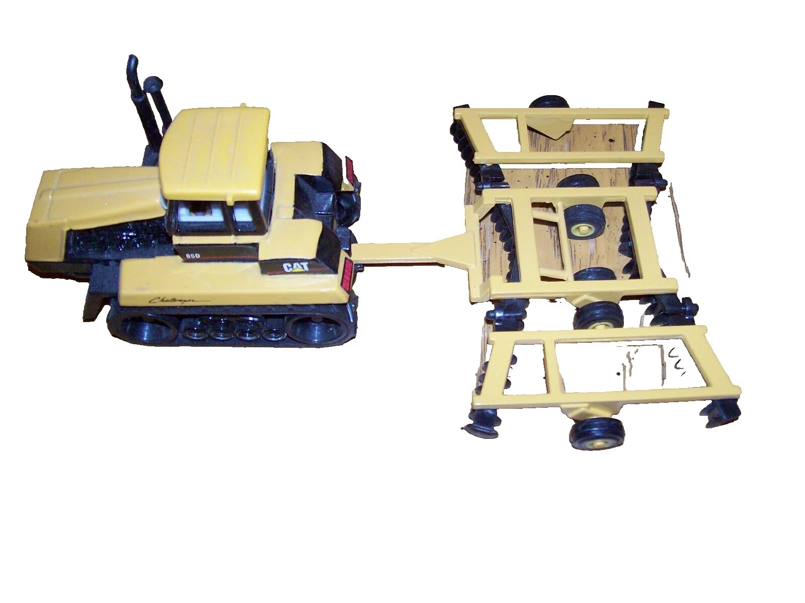 Ertl CAT трактор современное производство литые сельскохозяйственные машинки