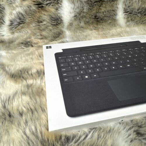 X1 MICROSOFT Surface Pro Typecover & Surface Slim Pen 2 Bundle - Alcantara Black - Picture 7 of 12
