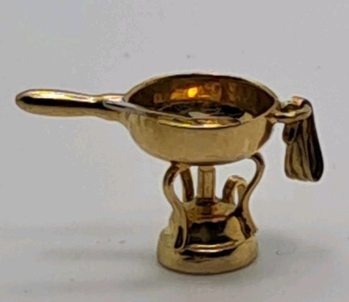 Gold Filled Frying Pan & Burner Charm