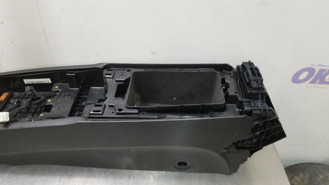 17 2017 MASERATI GHIBLI OEM CENTER CONSOLE BASE ONLY 