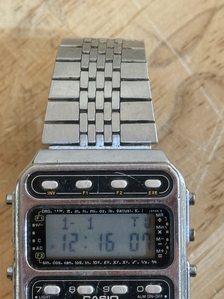 VINTAGE CASIO 197 CFX-200 RARE SCIENTIFIC CALCULATOR WATCH View 2