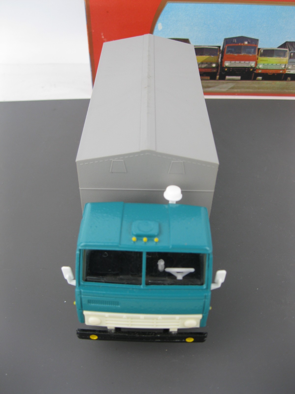 Picture 4 of 24